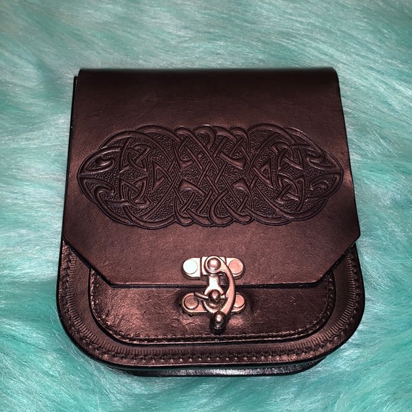 Other - Renaissance Leather belt pouch